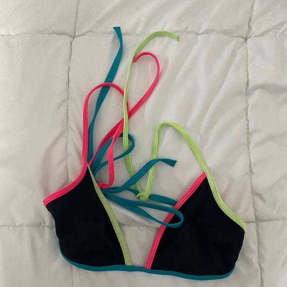Rainbow triangle bikini top - Picture 1 of 1